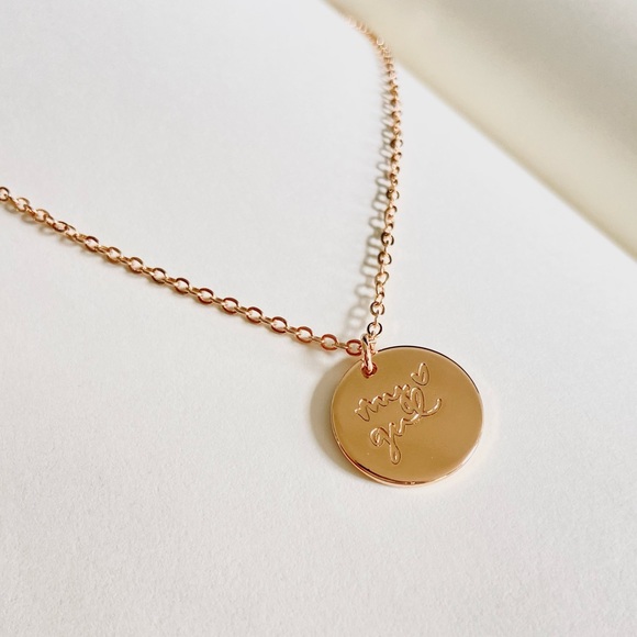 My girl 💕 round pendant necklace - Picture 2 of 10